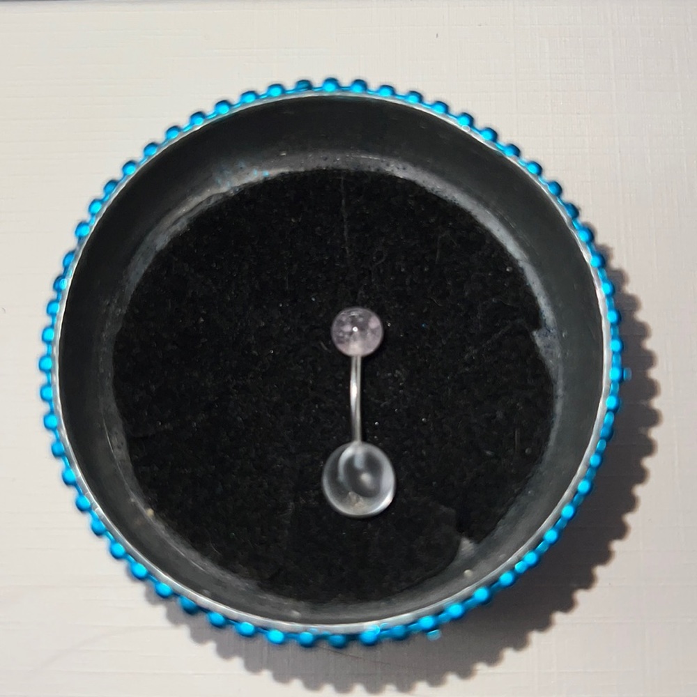 Clear round belly button ring
